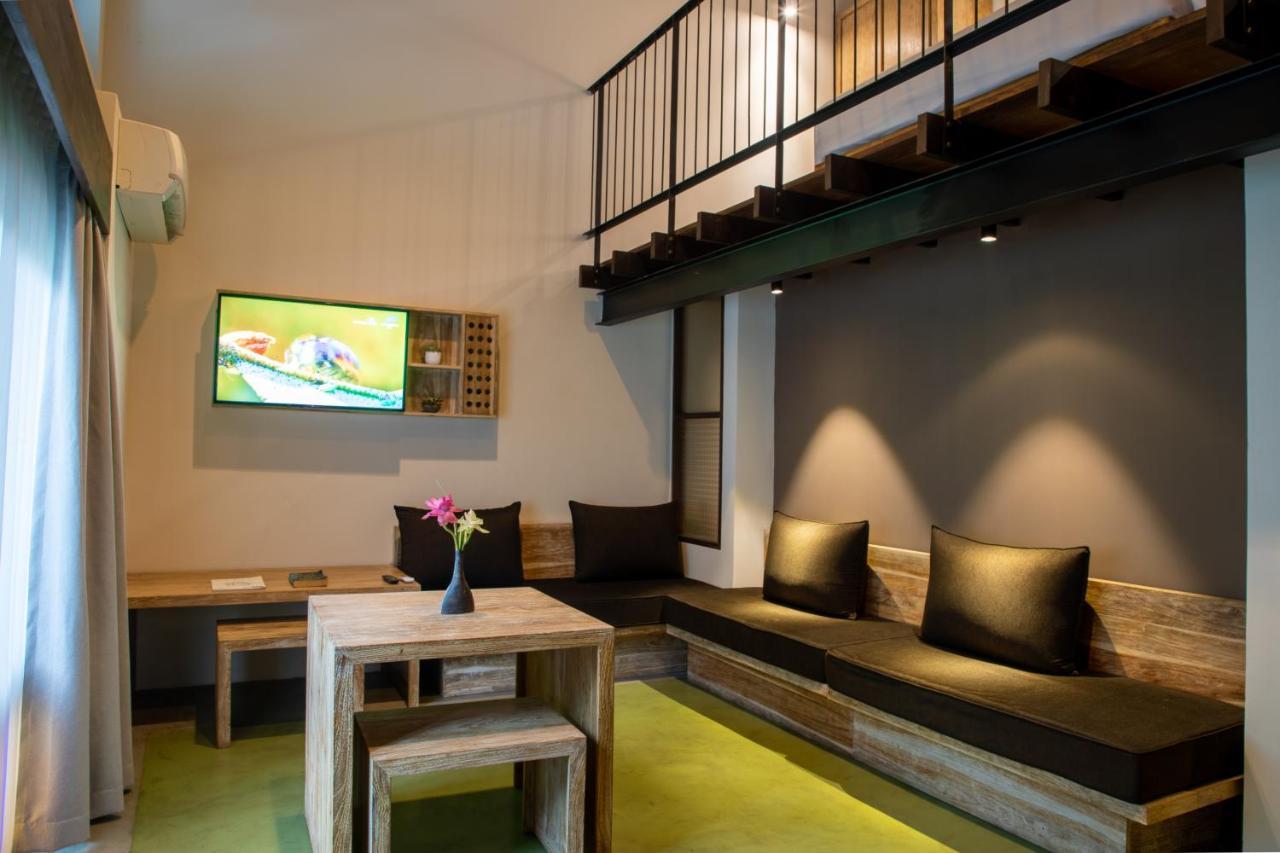 Lake Avenue Hotel แคนดี้ ภายนอก รูปภาพ