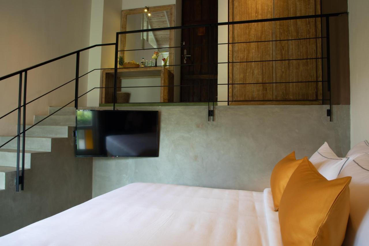 Lake Avenue Hotel แคนดี้ ภายนอก รูปภาพ